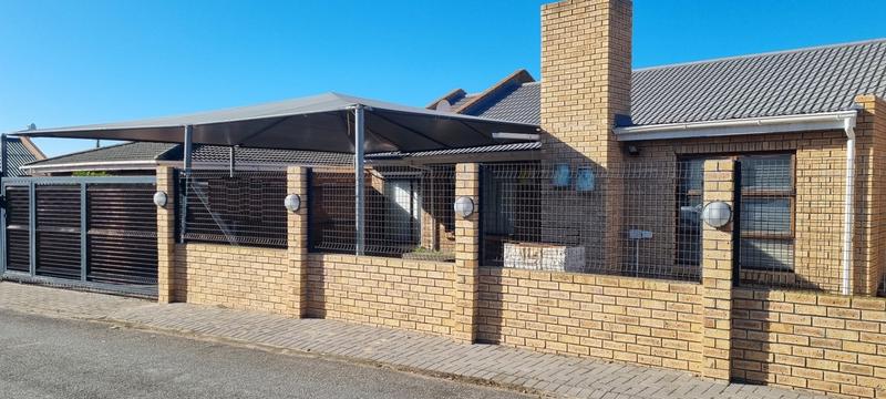 4 Bedroom Property for Sale in Tergniet Western Cape